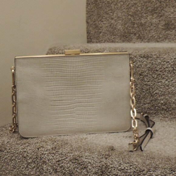 Donna Karan New York Ivory Faux Lizard Clutch Crossbody Gold Chain Bag - Picture 4 of 9